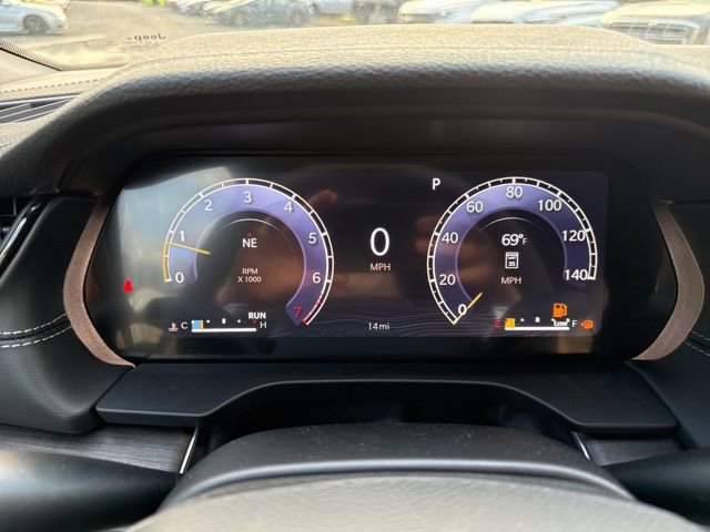 New 2026 Jeep Grand Cherokee Limited w/ Luxury Tech Group II AWD/4WD image 39