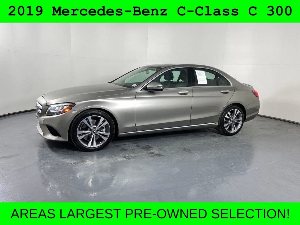 Used 2019 Mercedes-Benz C 300 Sedan image 3