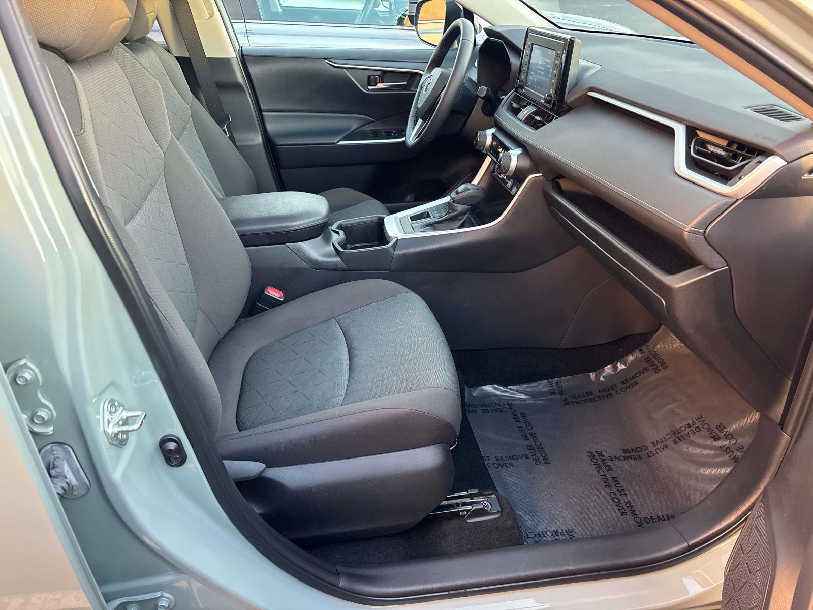 Used 2022 Toyota RAV4 XLE w/ Convenience Package AWD/4WD image 12