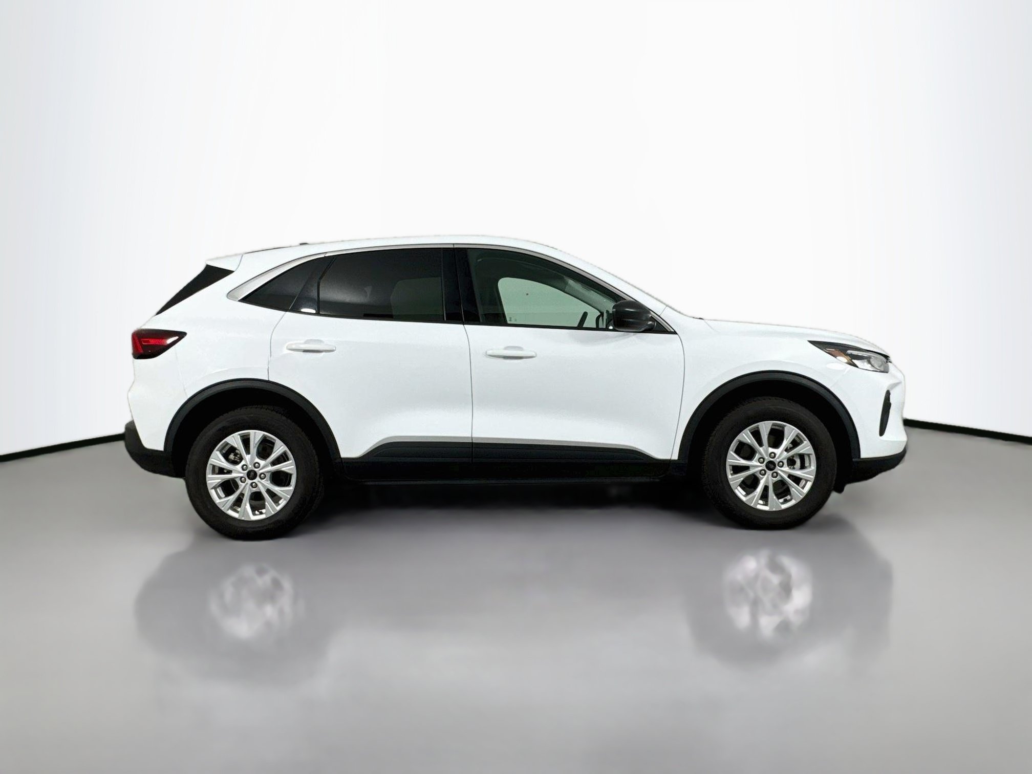 Used 2024 Ford Escape Active AWD/4WD image 8