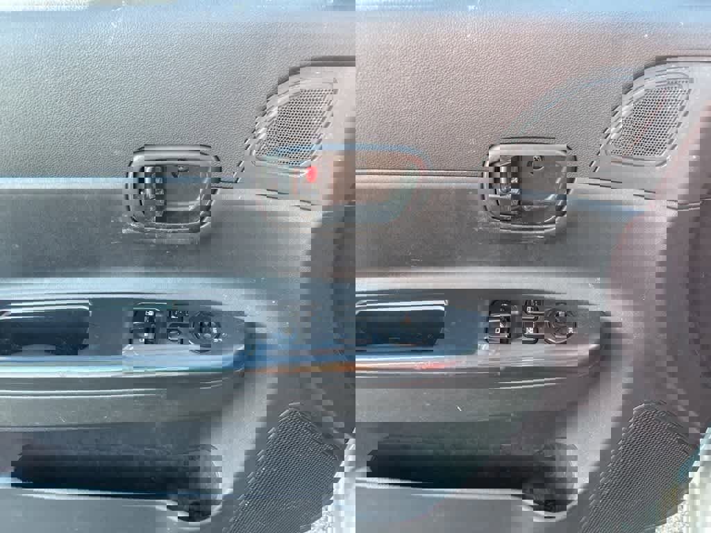 Used 2010 Hyundai Accent GS w/ Premium Pkg 3 image 9