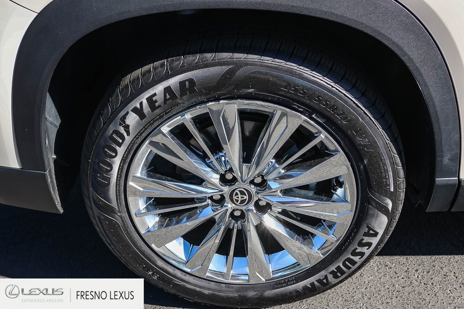 Used 2024 Toyota Grand Highlander Platinum image 8