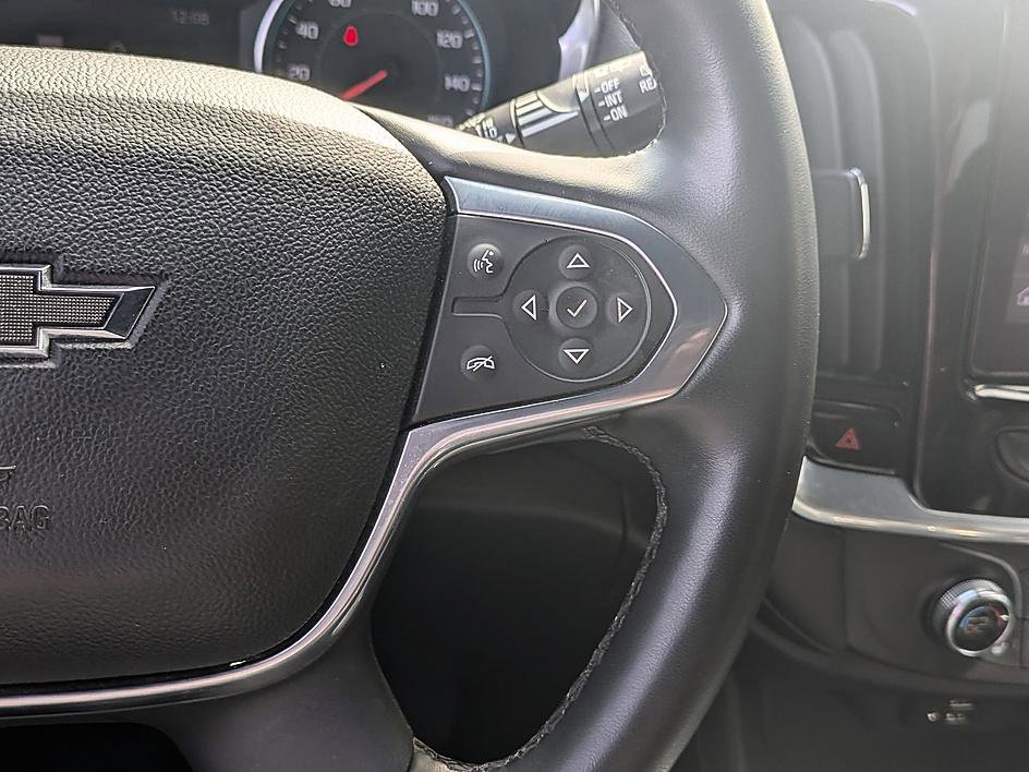 Used 2023 Chevrolet Traverse RS image 18