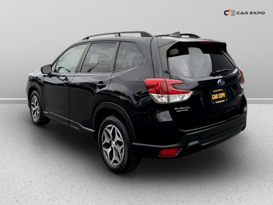 Used 2020 Subaru Forester Premium image 4