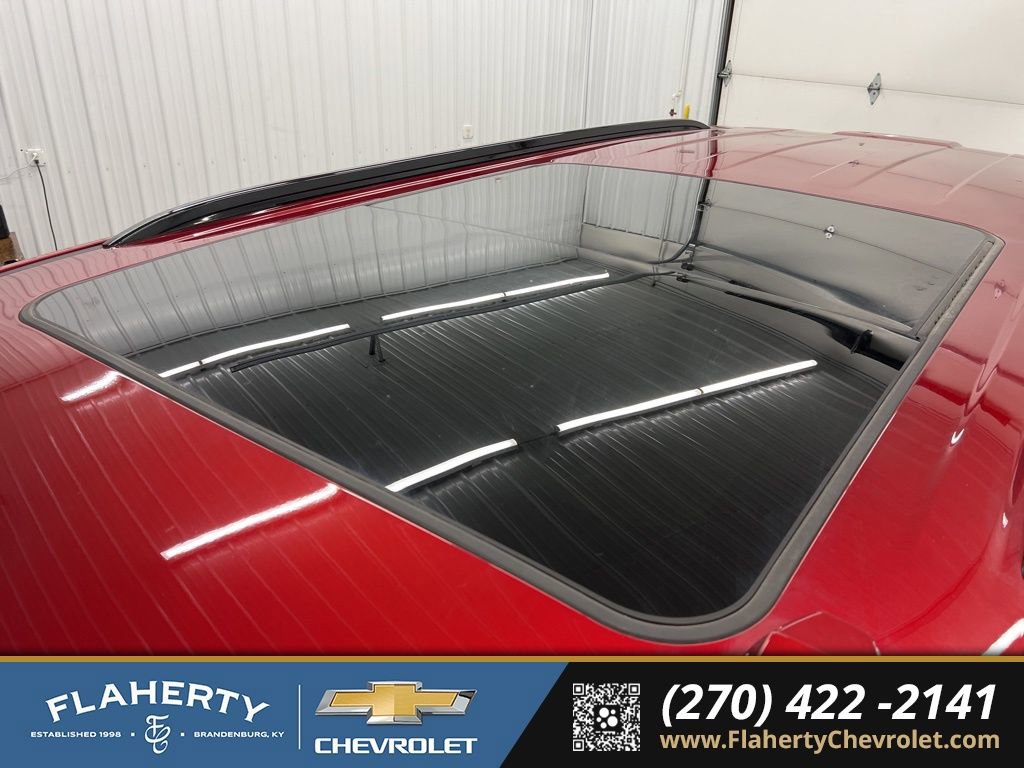 Used 2025 Chevrolet Tahoe Z71 w/ Comfort Package image 34