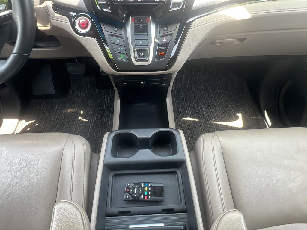 Used 2021 Honda Odyssey Touring image 16