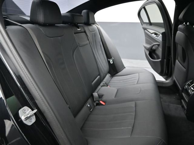 Used 2023 BMW 530i image 19