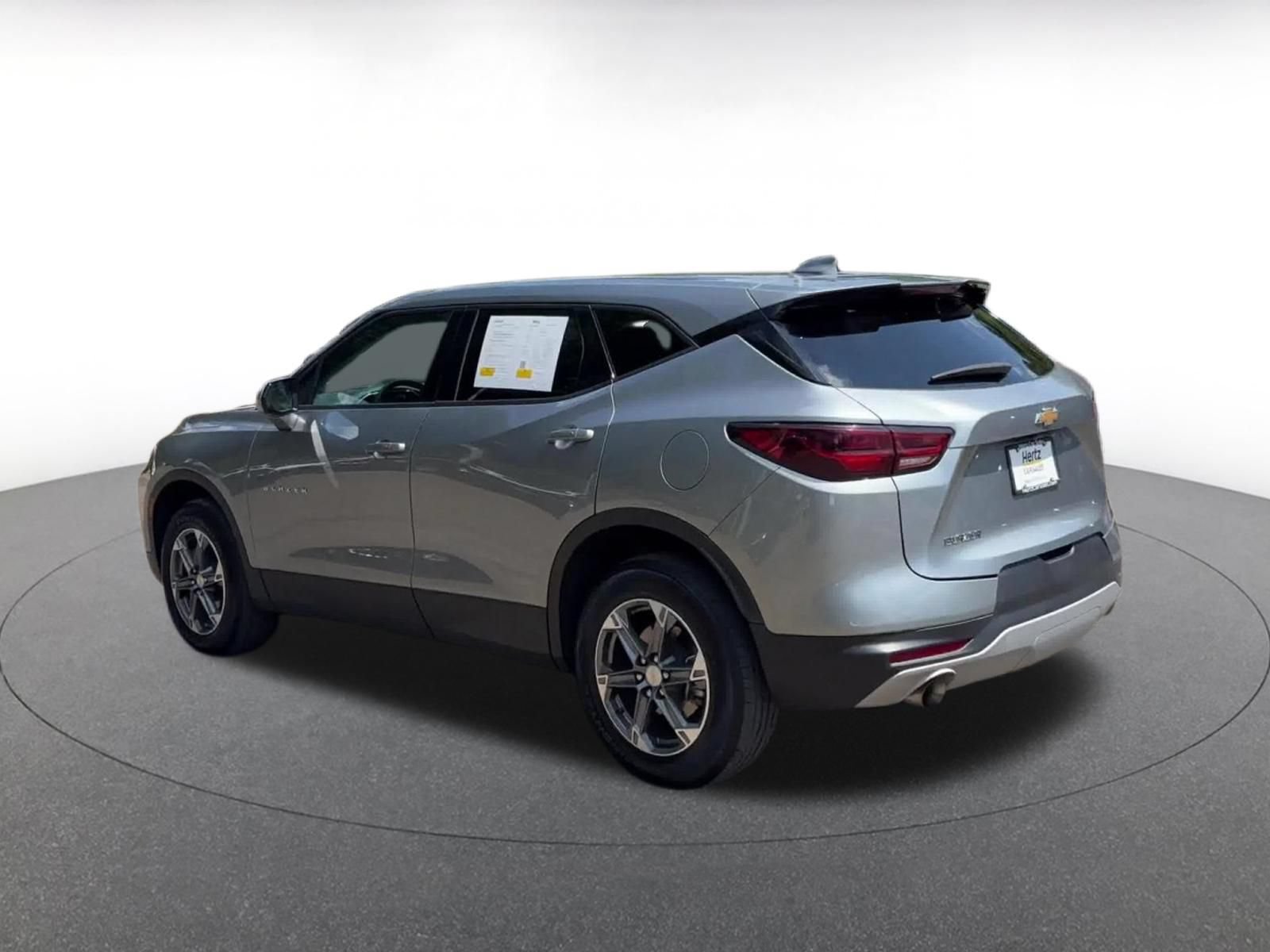 Used 2025 Chevrolet Blazer LT FWD image 10