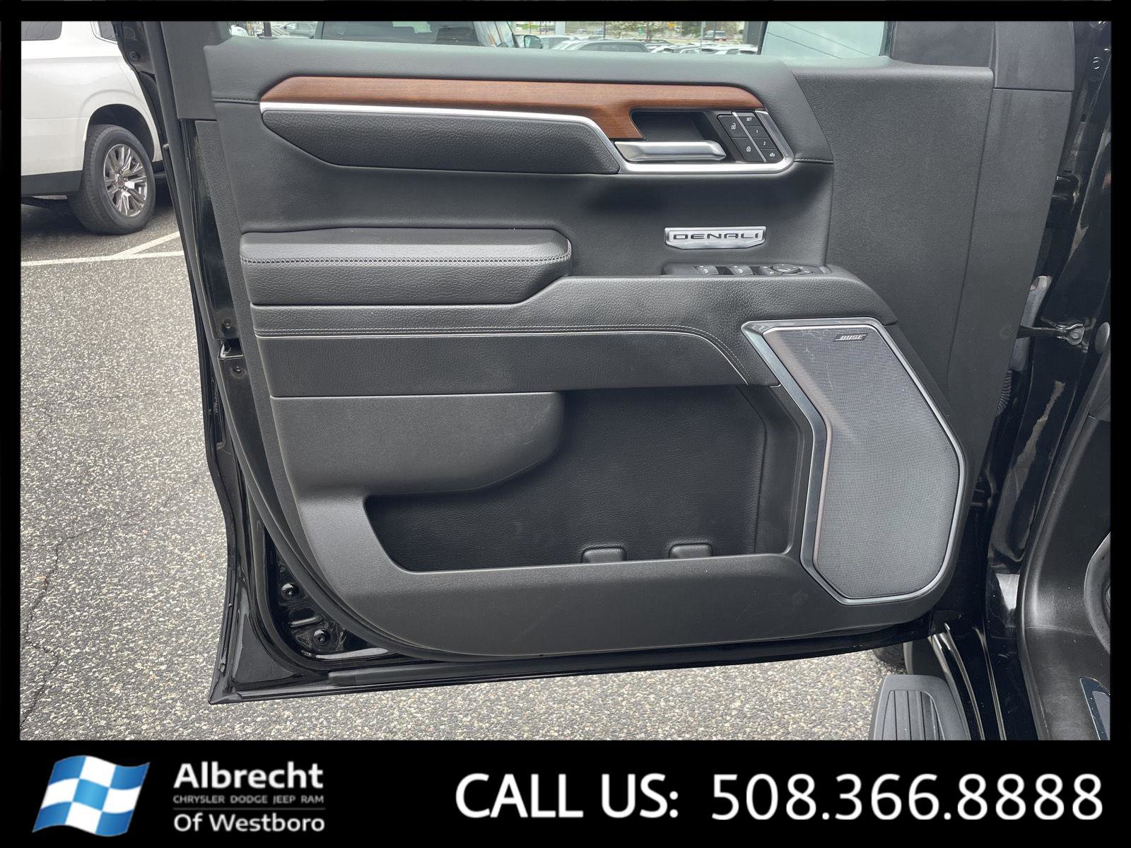 Used 2023 GMC Sierra 1500 Denali w/ Technology Package image 11