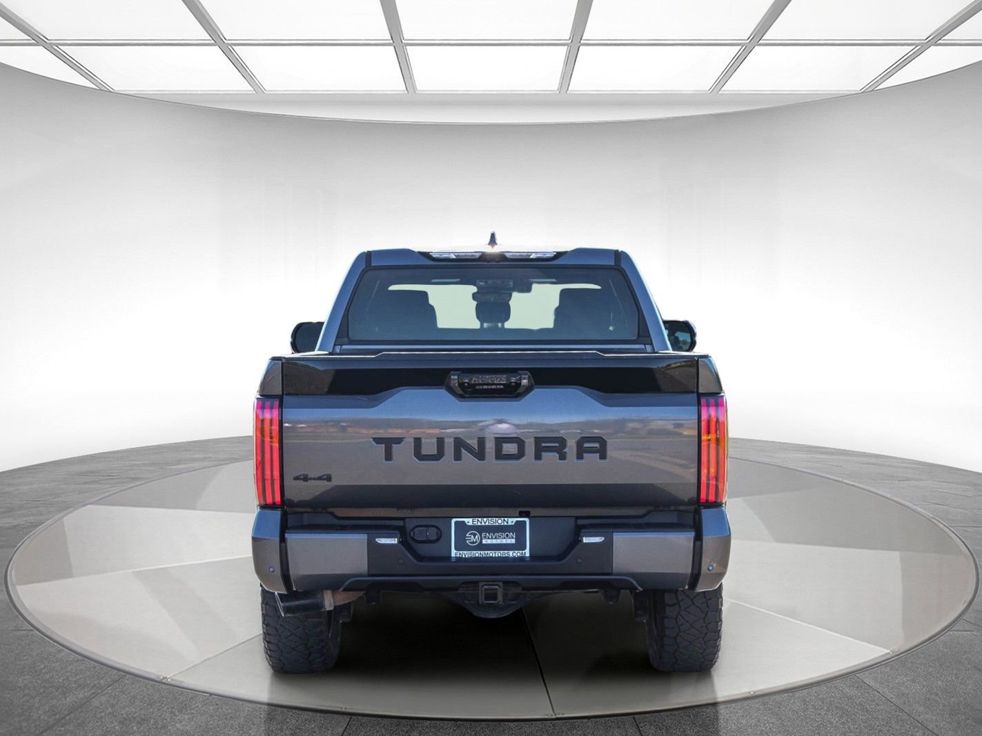 Used 2024 Toyota Tundra Platinum image 3