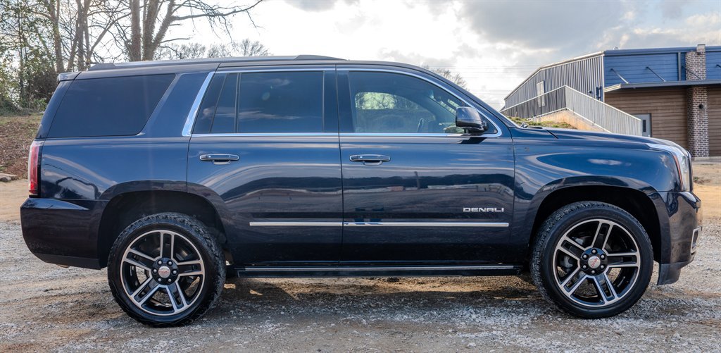 Used 2018 GMC Yukon Denali w/ Denali Ultimate Package AWD/4WD image 5