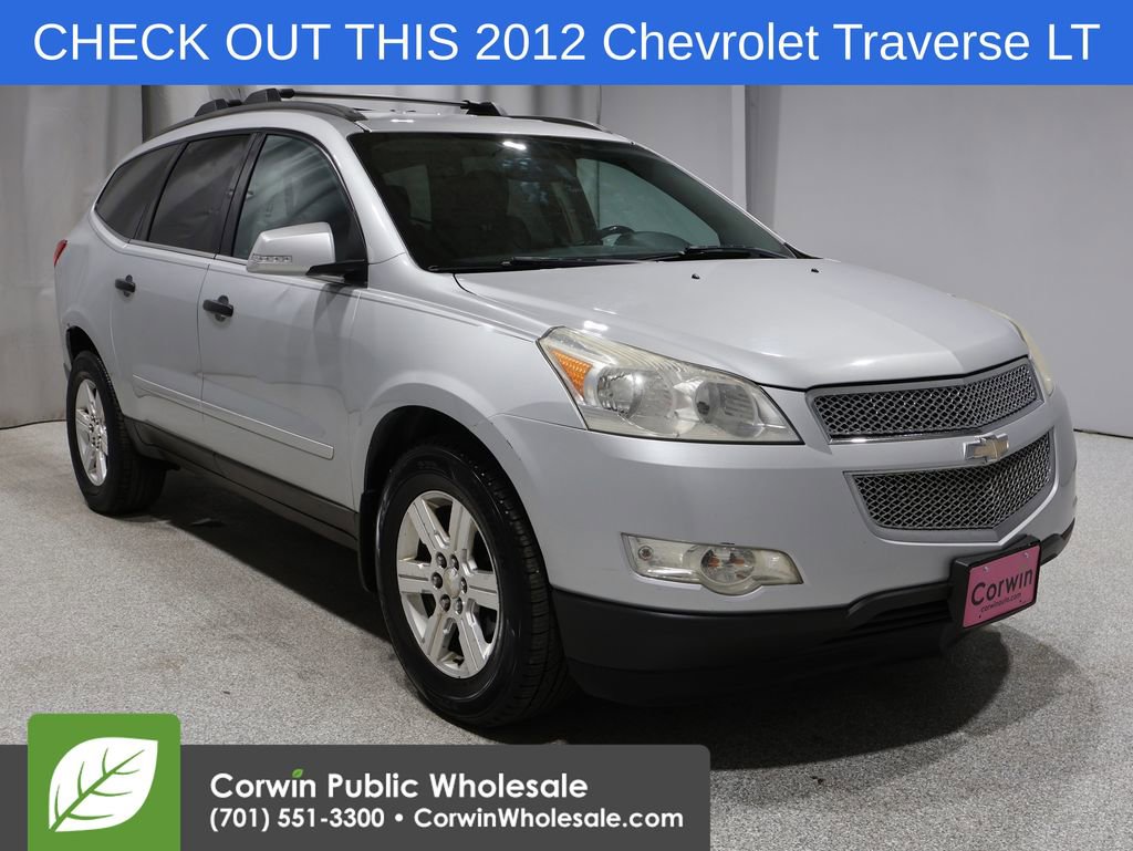 Used 2012 Chevrolet Traverse LT image 1