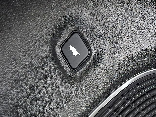 Certified 2026 Acura MDX w/ Advance Package AWD/4WD image 32