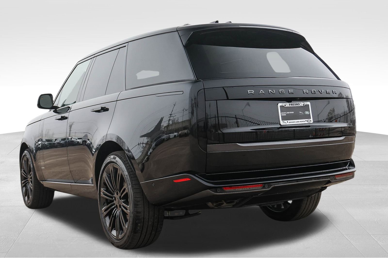 New 2026 Land Rover Range Rover SE image 7