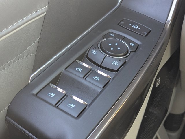 New 2026 Ford F450 Platinum w/ Platinum Plus Package image 24