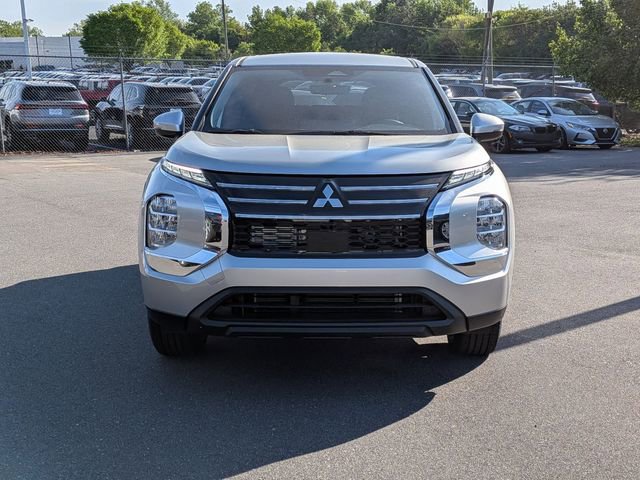 New 2026 Mitsubishi Outlander ES FWD image 8