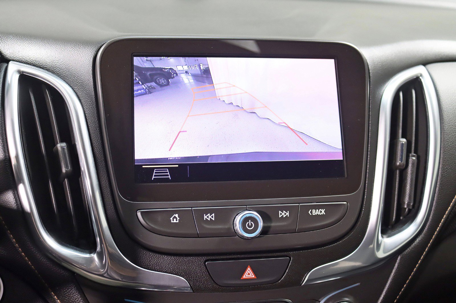 Used 2021 Chevrolet Equinox Premier w/ Redline Edition image 17