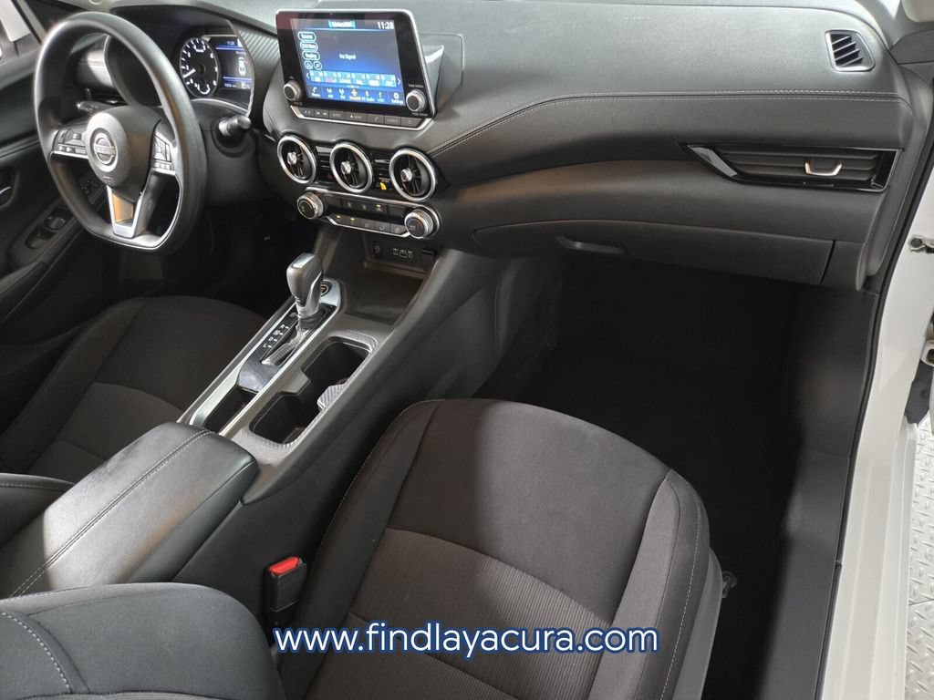 Used 2024 Nissan Sentra SV FWD image 18