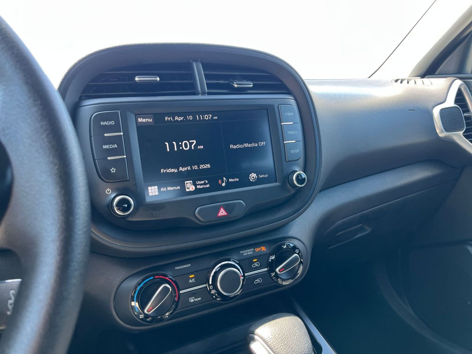 Used 2025 Kia Soul LX w/ LX Technology Package FWD image 20