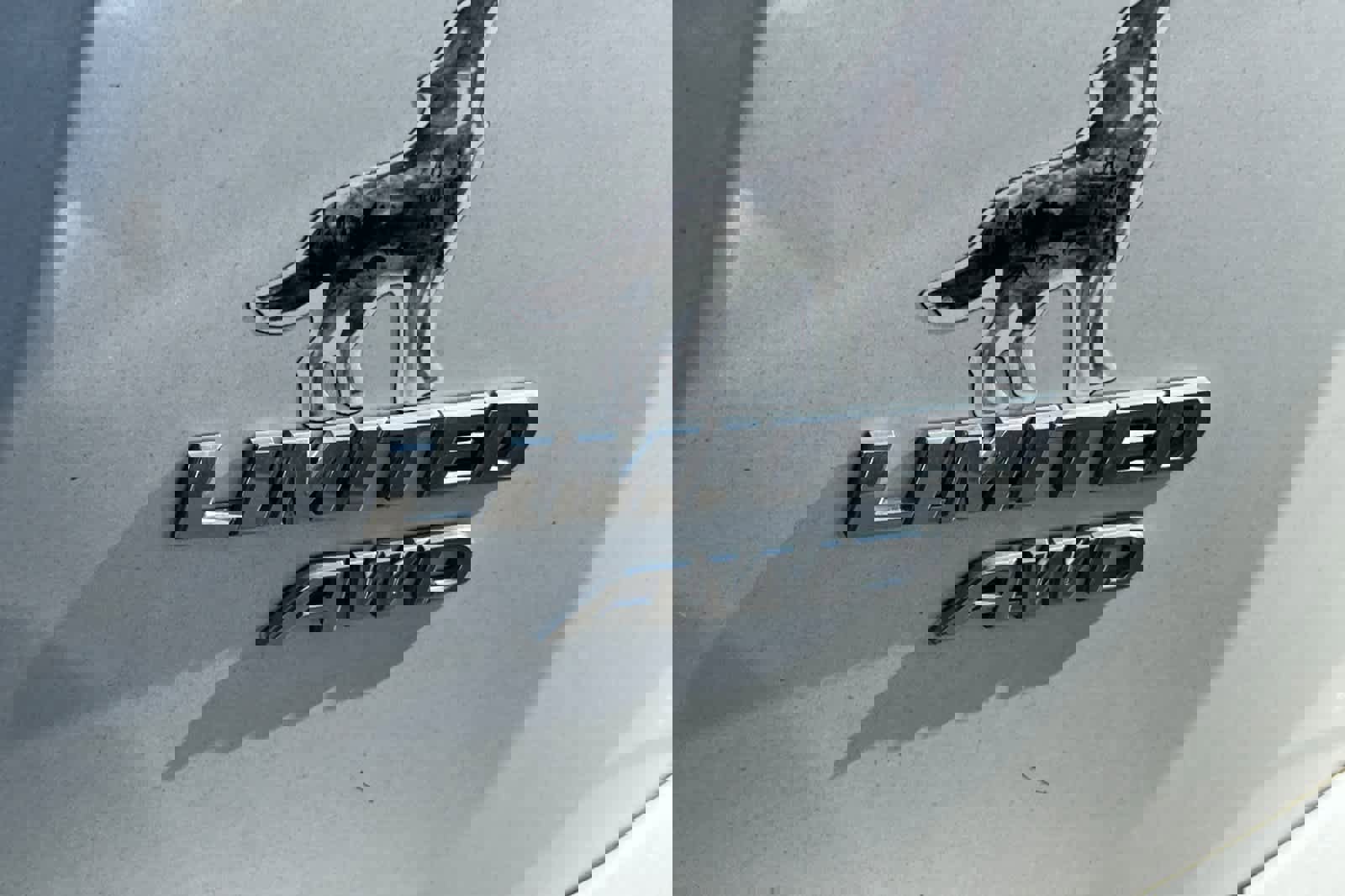 Used 2017 Toyota RAV4 Limited w/ Advanced Technology Package image 7