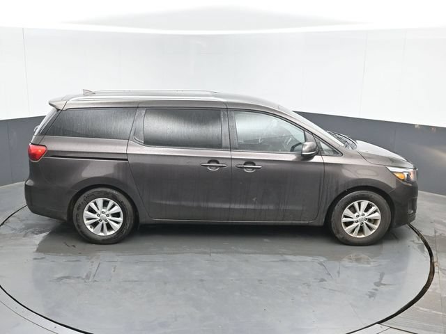 Used 2017 Kia Sedona LX w/ LX Essentials Premium Package FWD image 25