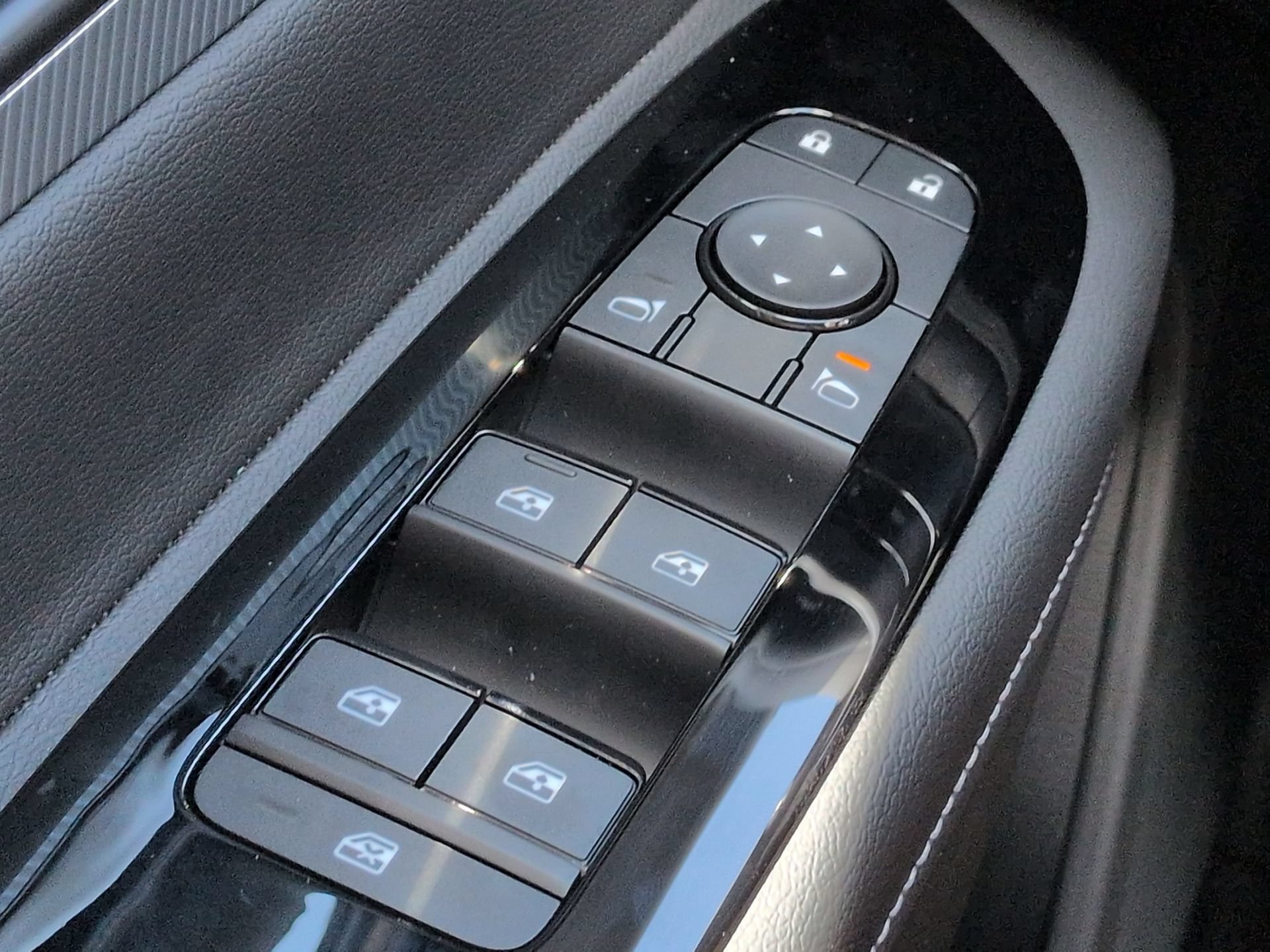 New 2026 Nissan Murano SL AWD/4WD image 25