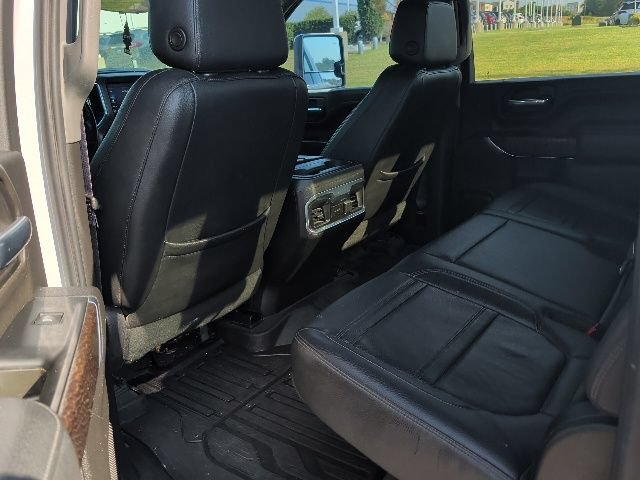 Used 2022 GMC Sierra 3500 Denali w/ Denali Ultimate Package AWD/4WD image 16