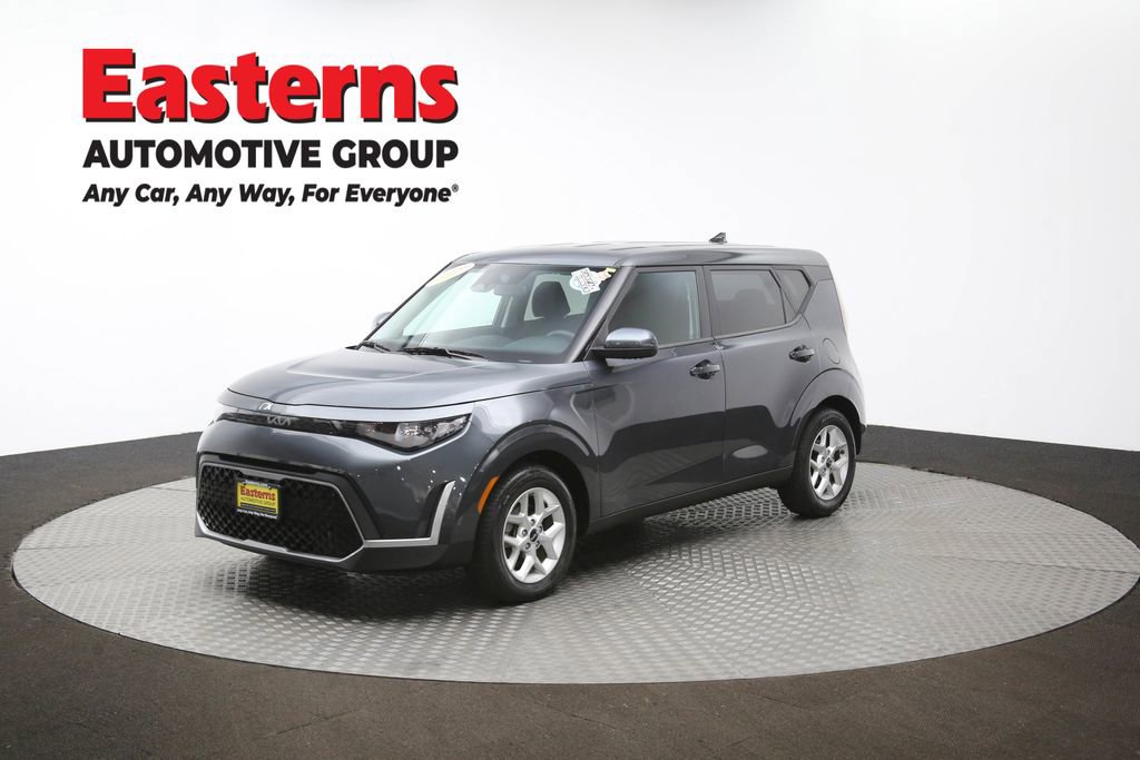 Used 2023 Kia Soul LX w/ LX Technology Package image 55