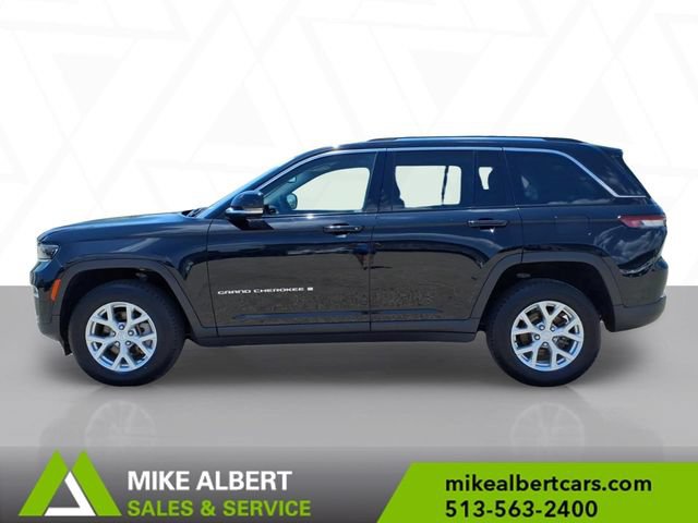 Used 2023 Jeep Grand Cherokee Limited AWD/4WD image 4