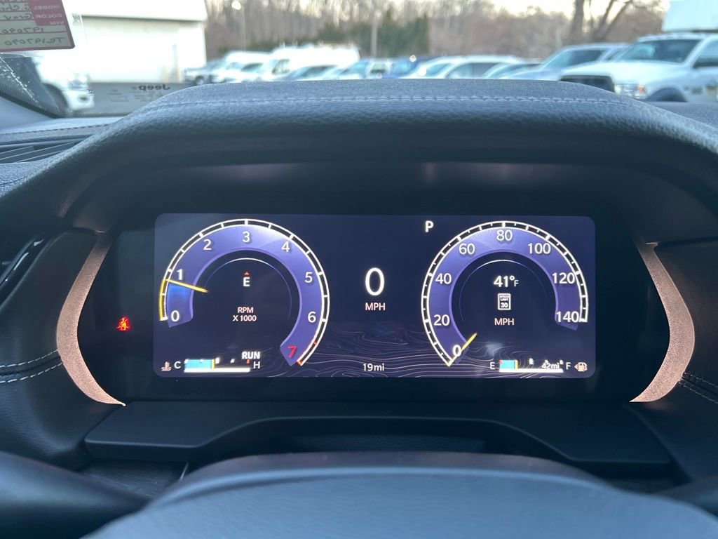 New 2026 Jeep Grand Cherokee Altitude image 17