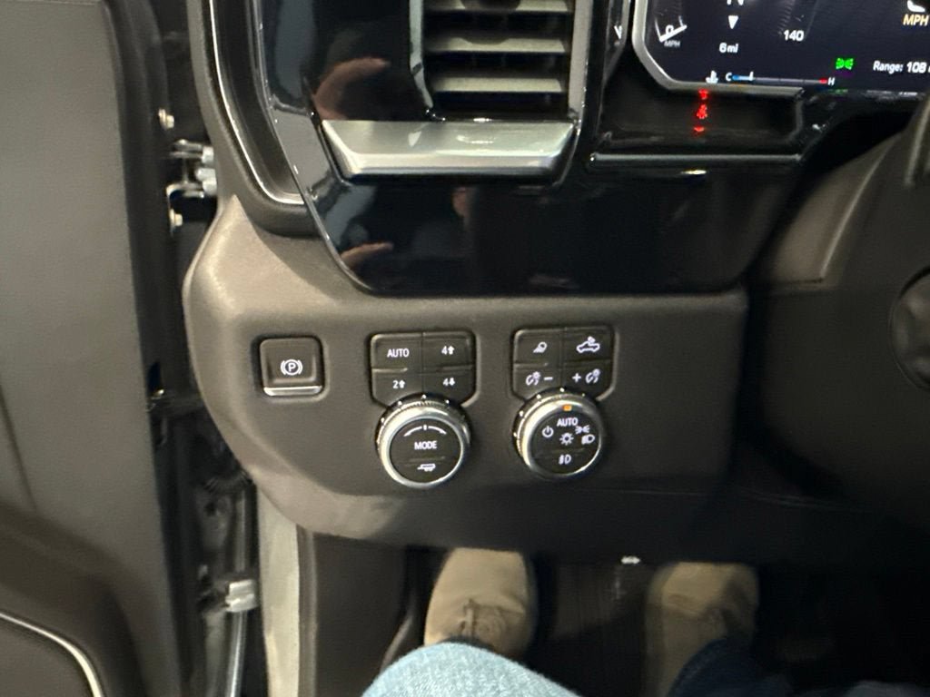 New 2026 GMC Sierra 1500 SLT w/ SLT Premium Plus Package AWD/4WD image 36