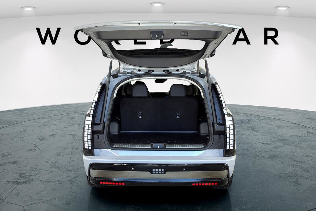 New 2026 Hyundai Ioniq 9 Calligraphy image 30