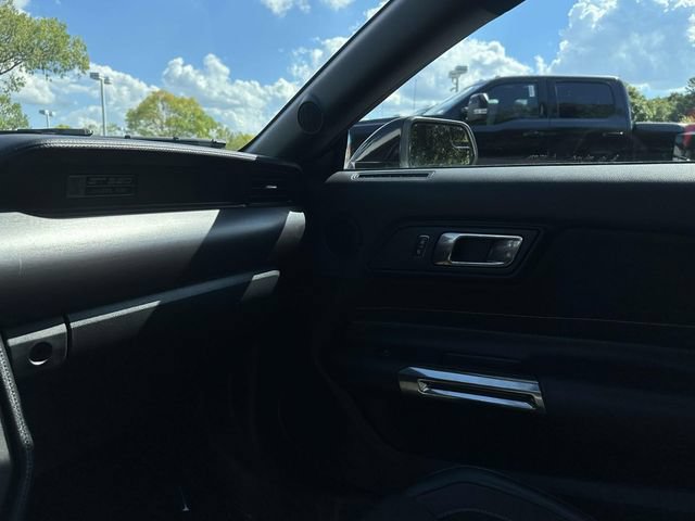 Used 2017 Ford Mustang Shelby GT350 RWD image 31