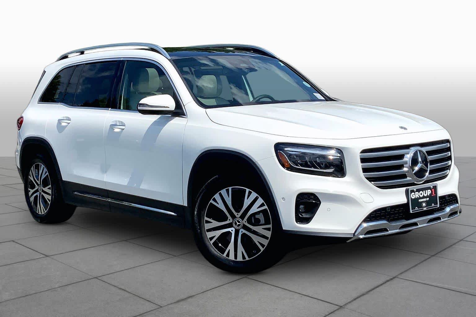 Used 2024 Mercedes-Benz GLB 250 4MATIC image 3