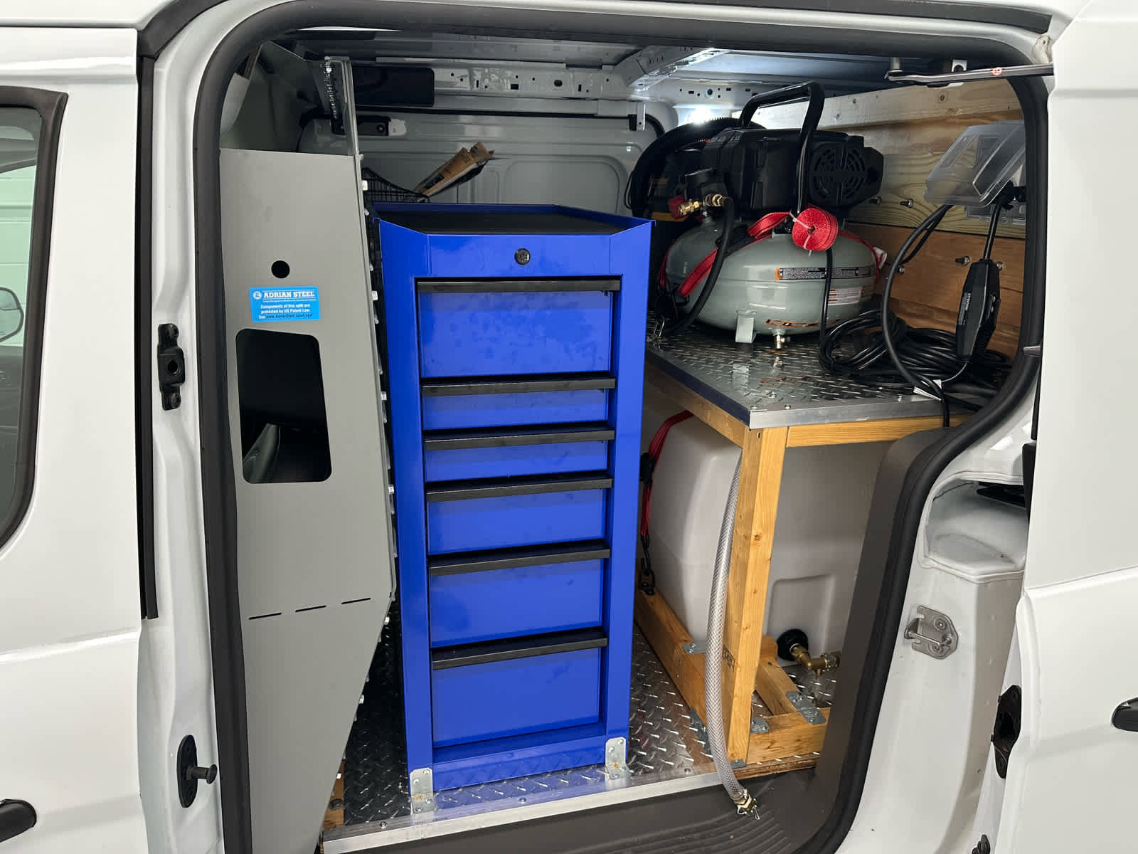 Used 2022 Ford Transit Connect XL image 13