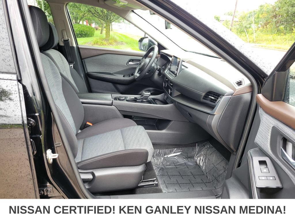 Certified 2023 Nissan Rogue SV AWD/4WD image 48