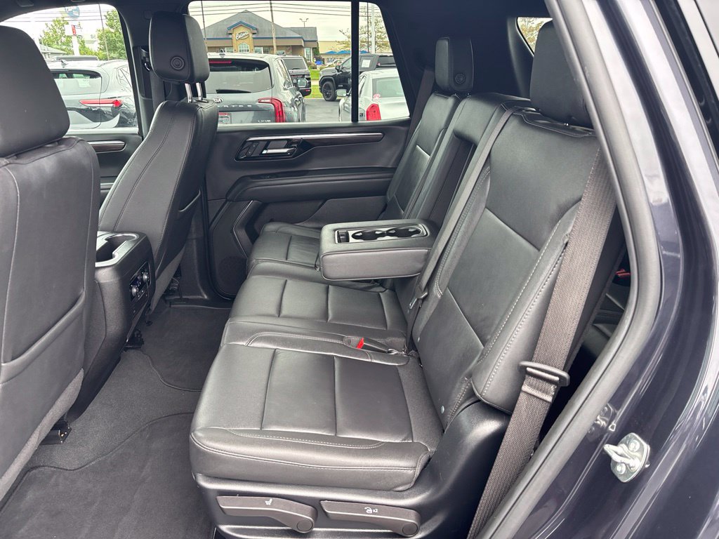 Used 2025 Chevrolet Tahoe Z71 AWD/4WD image 28