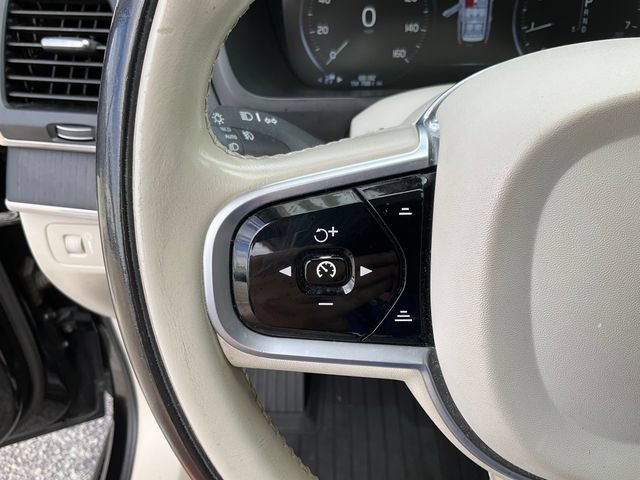 Used 2020 Volvo XC90 T6 Momentum AWD/4WD image 12