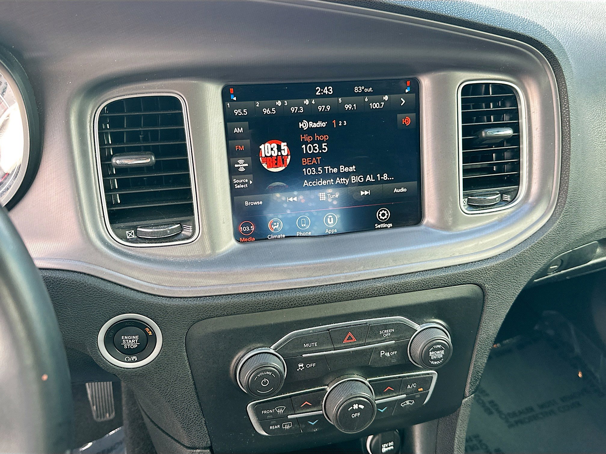 Used 2023 Dodge Charger SXT image 12