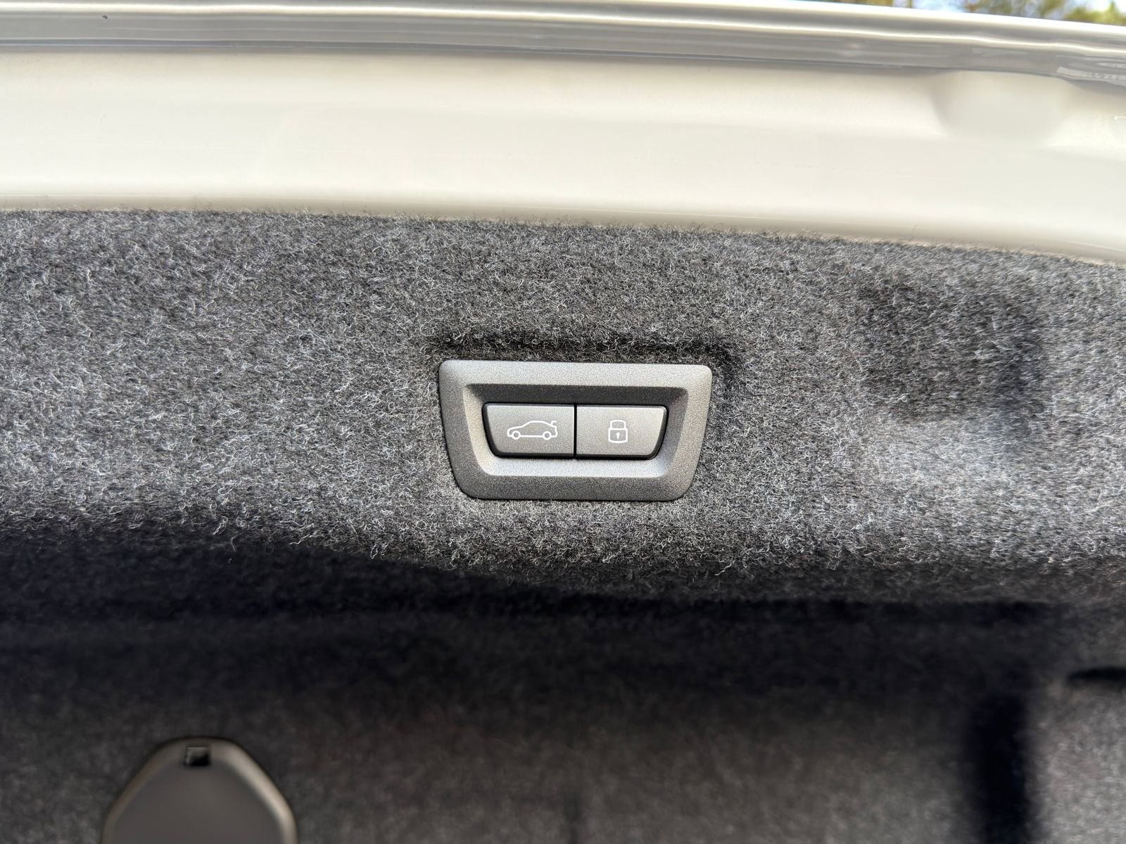 New 2026 BMW 530i w/ Premium Package image 18