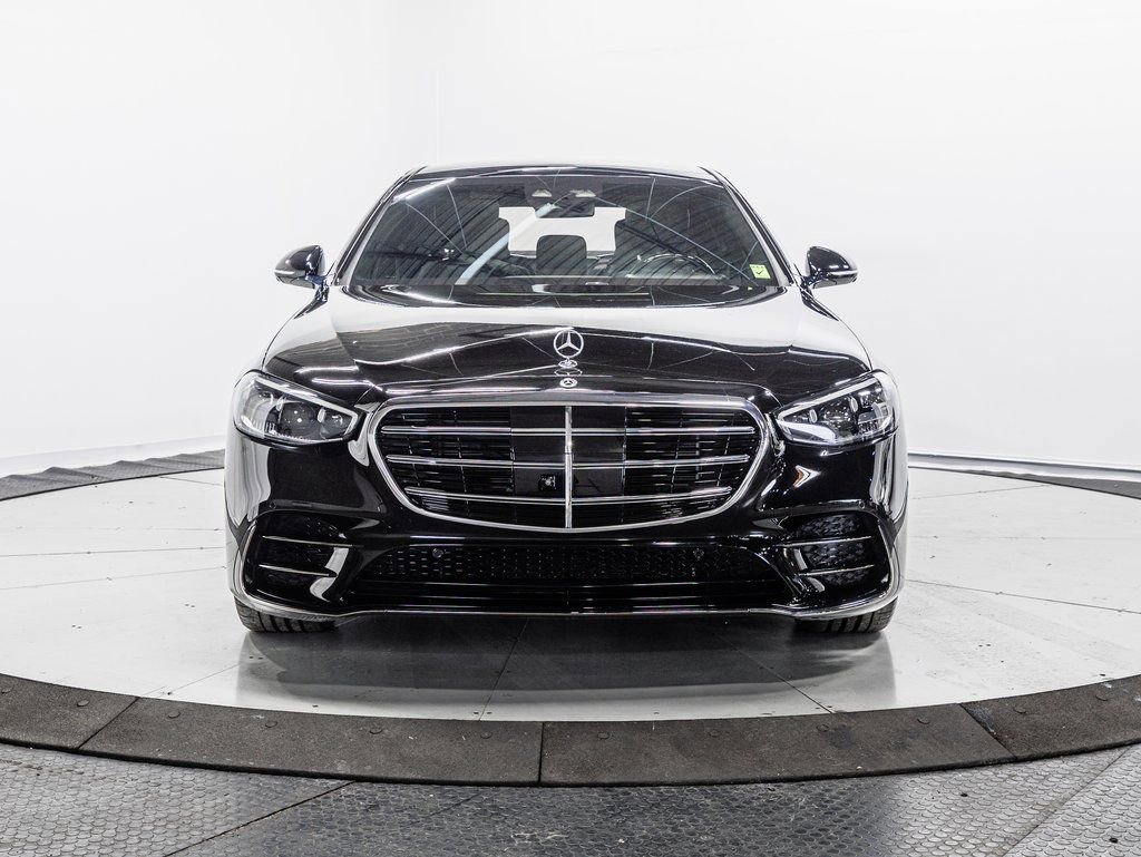 Used 2023 Mercedes-Benz S 580 4MATIC Sedan image 2