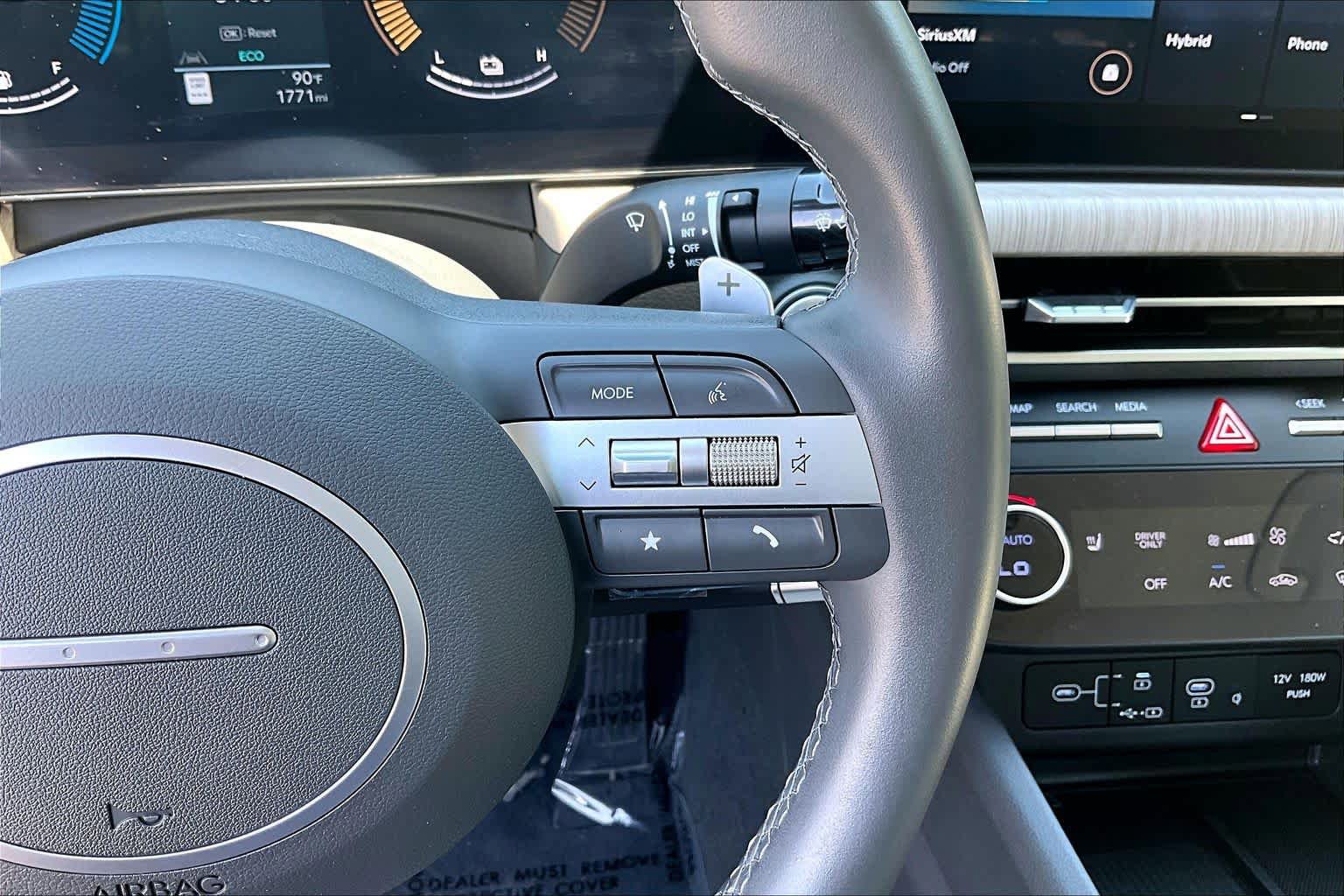 Used 2025 Hyundai Sonata SEL FWD image 25