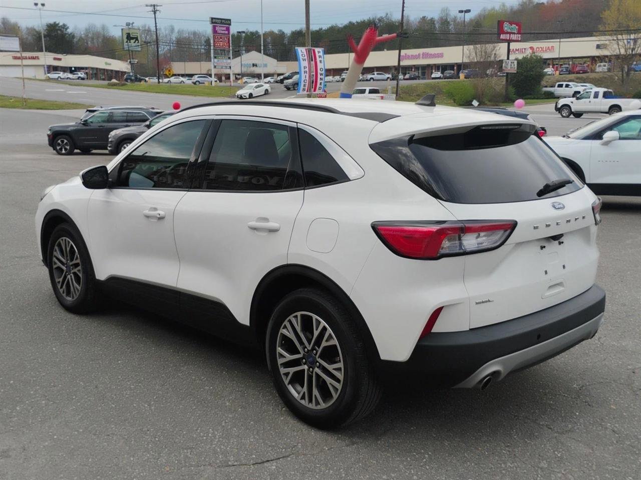 Used 2022 Ford Escape SEL w/ Technology Package image 7