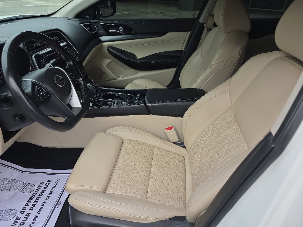 Used 2022 Nissan Maxima Platinum w/ Sport Mat Group FWD image 12