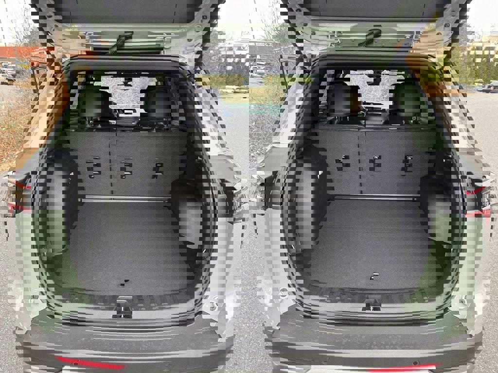 New 2026 Chevrolet Equinox LT w/ Convenience Package II image 19