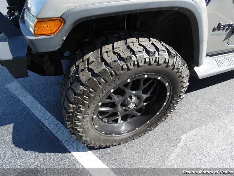 Used 2020 Jeep Wrangler Unlimited Sahara AWD/4WD image 18