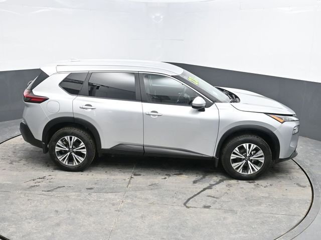 Used 2023 Nissan Rogue SV image 30