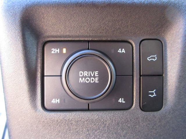 Certified 2025 Ford Expedition Max Platinum image 17