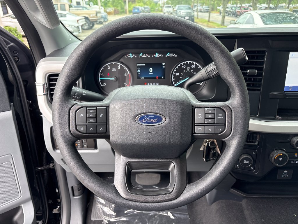 New 2026 Ford F250 4x4 Crew Cab Super Duty image 16