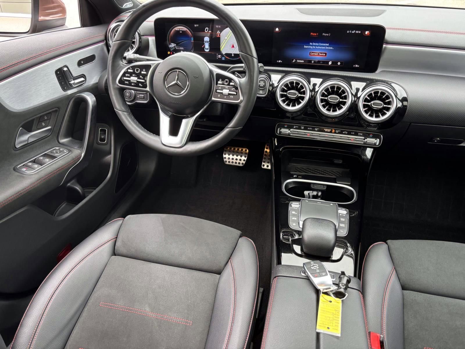 Used 2023 Mercedes-Benz CLA 250 4MATIC image 31
